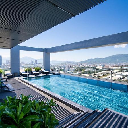 Luxtery Hotel & Spa Da Nang Exteriör bild