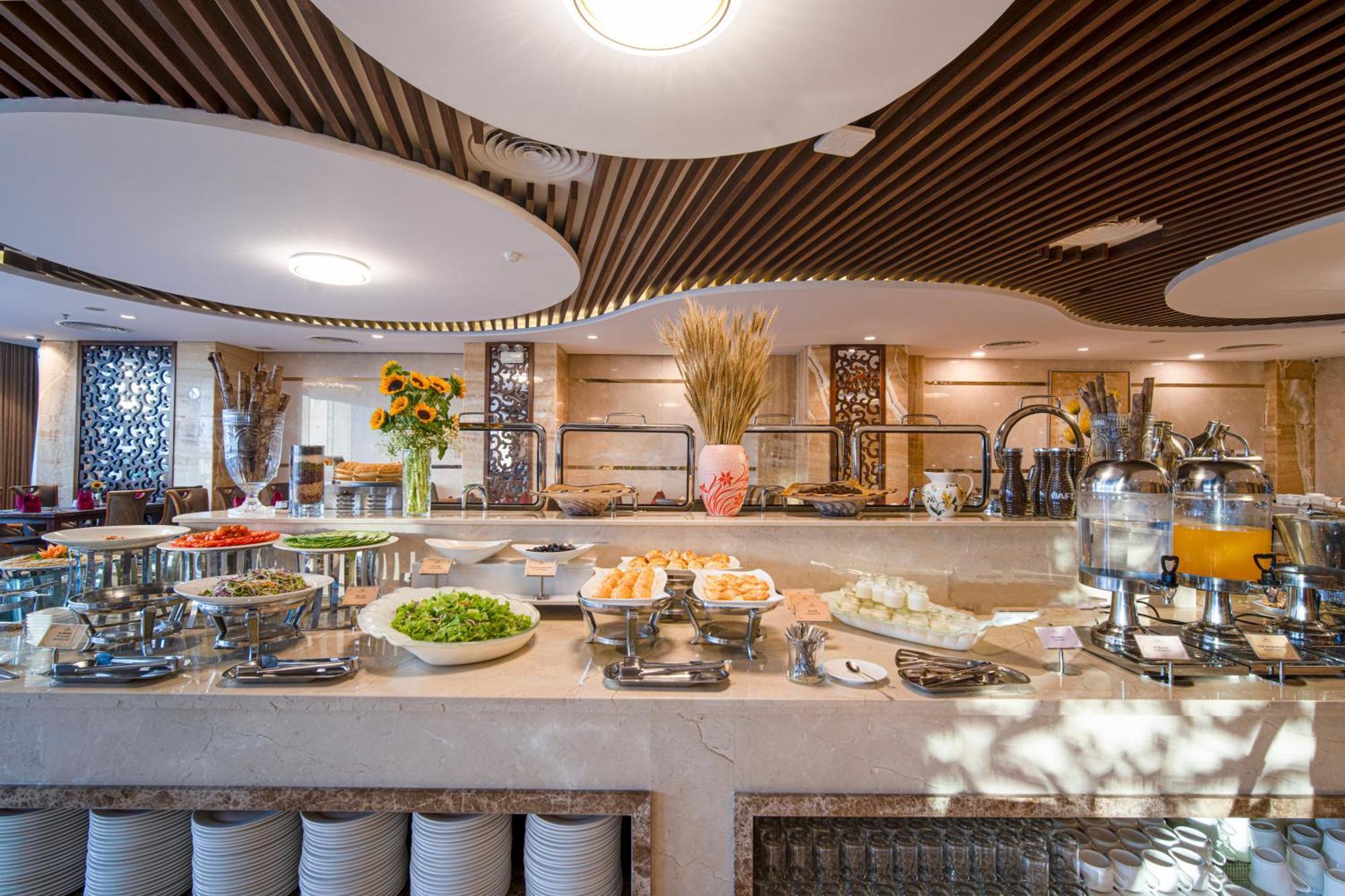 Luxtery Hotel & Spa Da Nang Exteriör bild