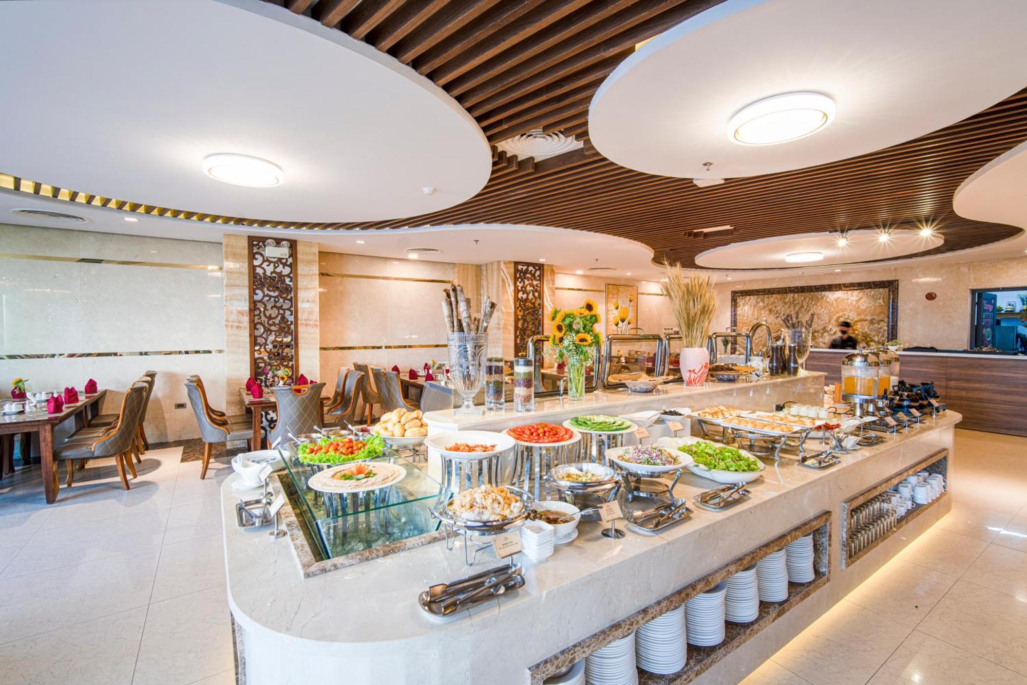 Luxtery Hotel & Spa Da Nang Exteriör bild