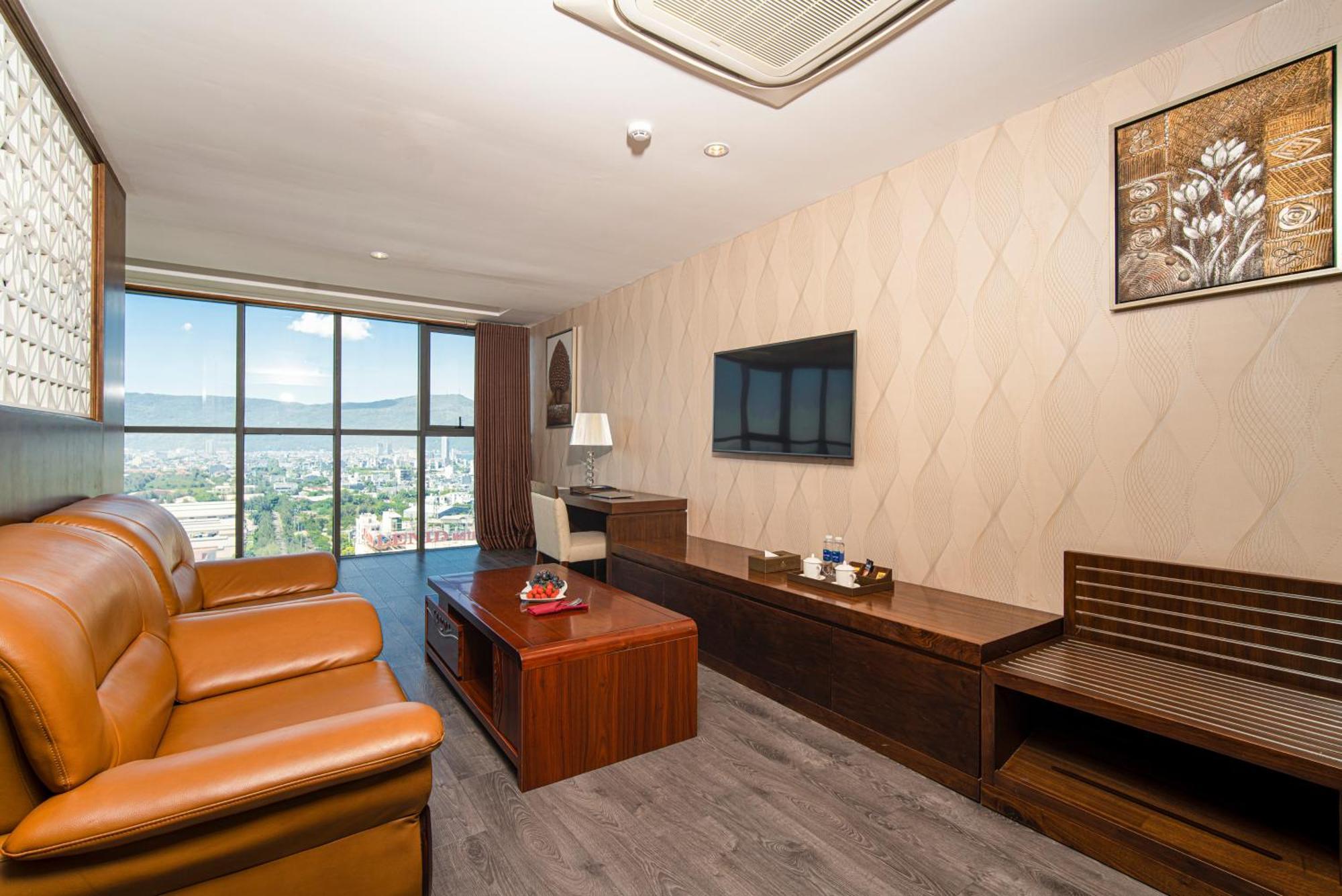 Luxtery Hotel & Spa Da Nang Exteriör bild